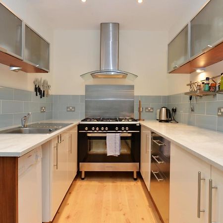 Home By The Meadows, Close To City Centre Edimburgo Esterno foto