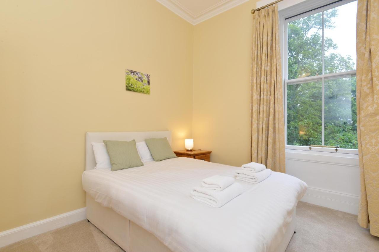Home By The Meadows, Close To City Centre Edimburgo Esterno foto
