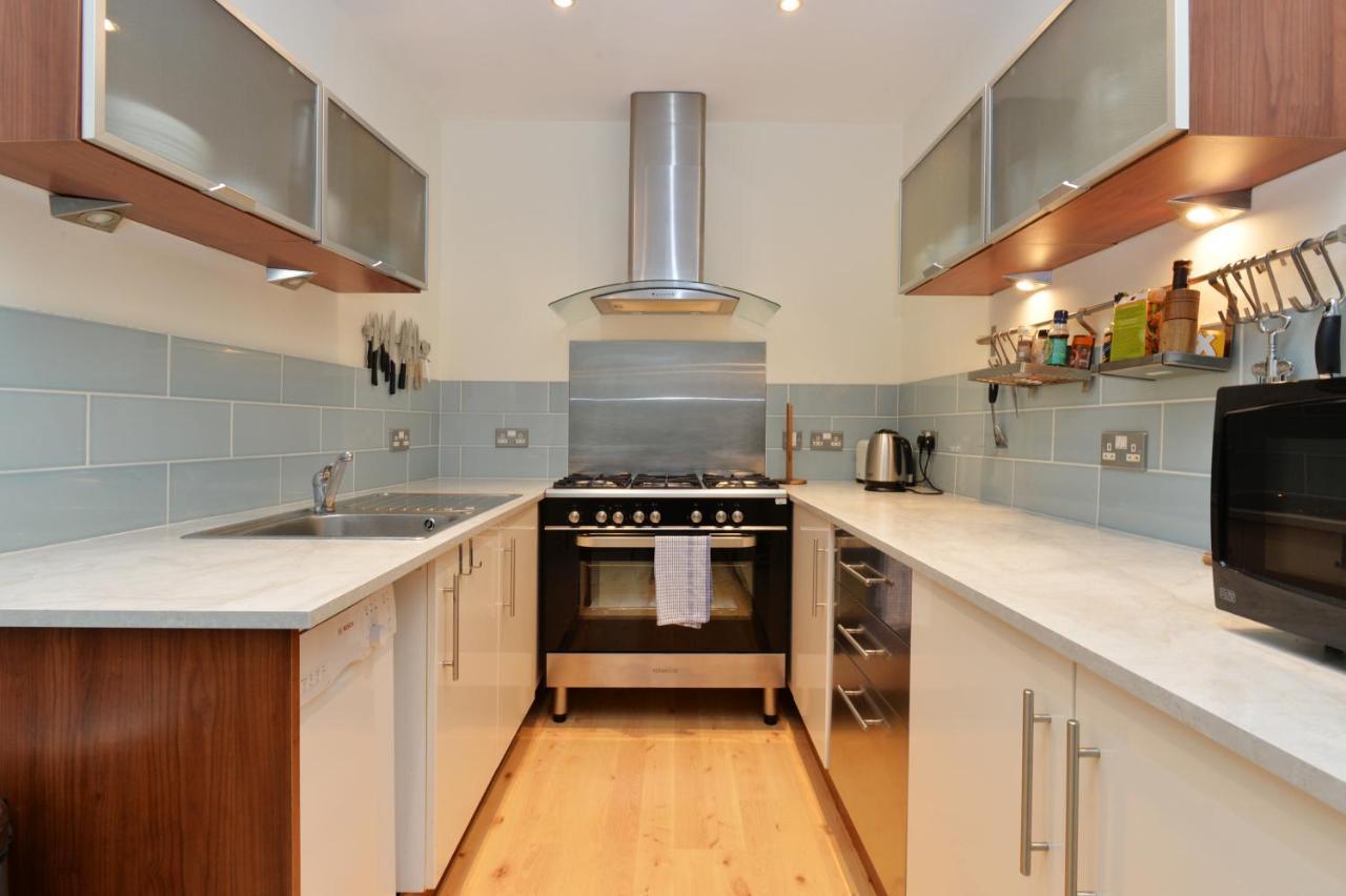 Home By The Meadows, Close To City Centre Edimburgo Esterno foto